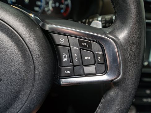 Used 2018 Jaguar F-PACE S AWD/4WD image 28