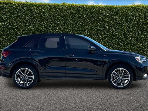 Used 2023 Audi Q3 2.0T Premium AWD/4WD image 3