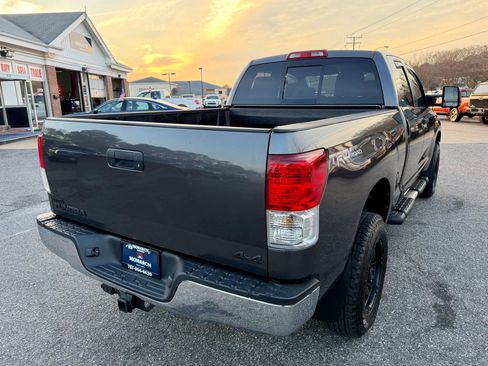 Used 2011 Toyota Tundra 4x4 Double Cab w/ TRD Off-Road Pkg image 5