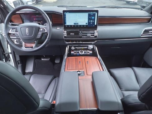 New 2023 Lincoln Navigator Reserve image 37