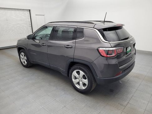 Used 2019 Jeep Compass Latitude image 3