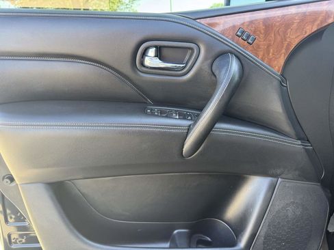 Used 2019 INFINITI QX80 Luxe image 14