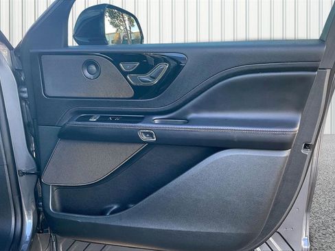 Used 2024 Lincoln Aviator Reserve image 18