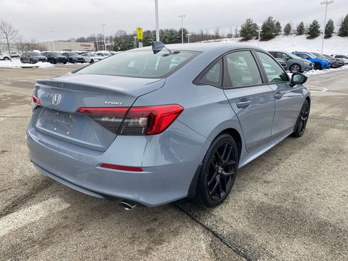 Used 2023 Honda Civic Sport image 3