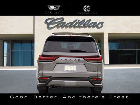 Used 2025 Lexus LX 600 4WD w/ Accessory Package (2T) image 4