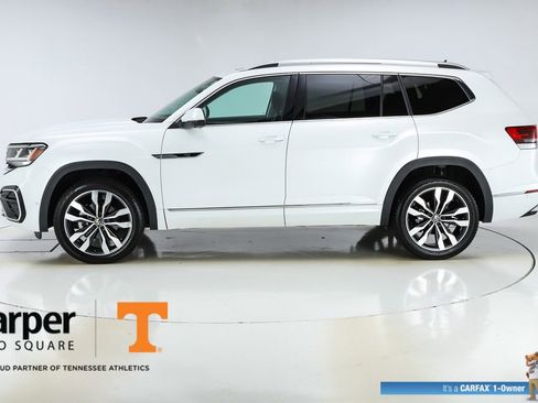 Used 2023 Volkswagen Atlas SEL Premium AWD/4WD image 2