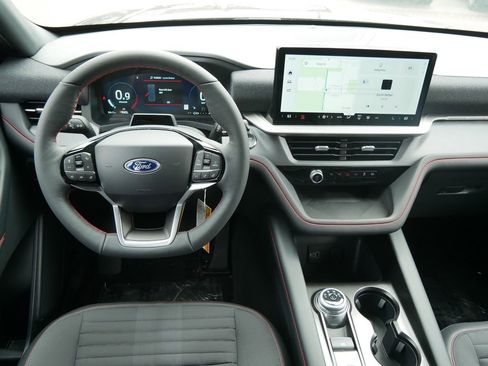 New 2026 Ford Explorer ST-Line AWD/4WD image 16