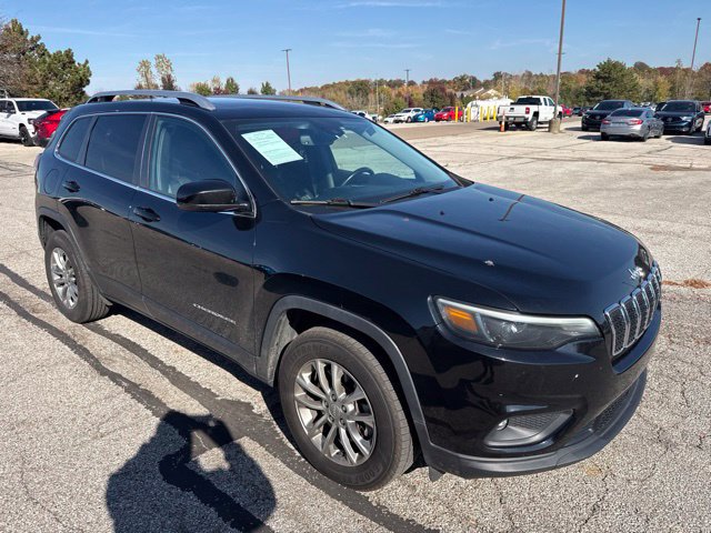 Used 2021 Jeep Cherokee Latitude Lux w/ Sun & Sound Group AWD/4WD image 2