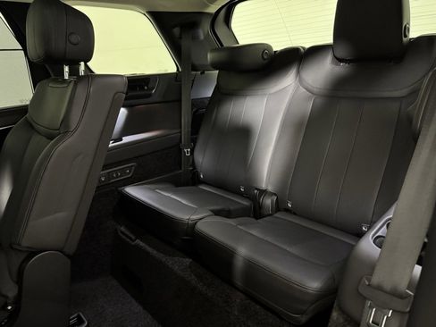 Used 2024 Land Rover Range Rover Long Wheelbase SE image 27