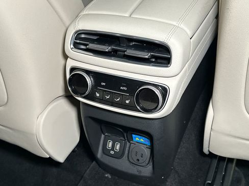 Used 2022 Genesis GV80 3.5T w/ Advanced Package 06 AWD/4WD image 16