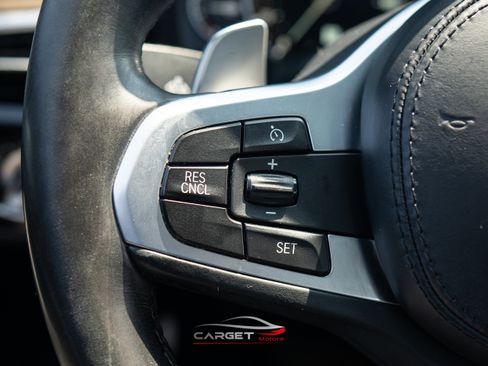 Used 2018 BMW 540i xDrive image 25