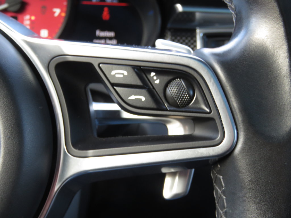 Used 2017 Porsche Macan GTS AWD/4WD image 23
