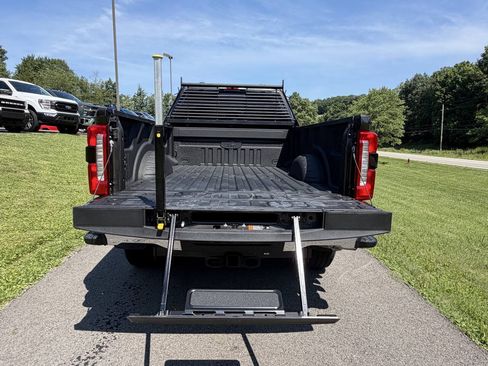 Used 2025 Ford F350 Lariat w/ Lariat Ultimate Package AWD/4WD image 7