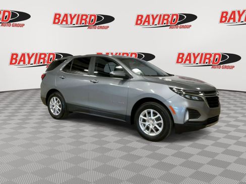 Used 2023 Chevrolet Equinox LT w/ Driver Convenience Package FWD image 3