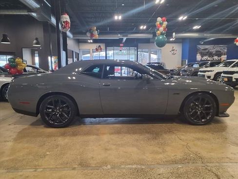 Used 2023 Dodge Challenger R/T w/ Blacktop Package RWD image 10