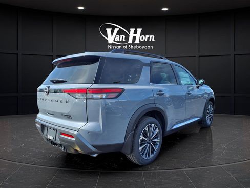 New 2026 Nissan Pathfinder Platinum AWD/4WD image 7