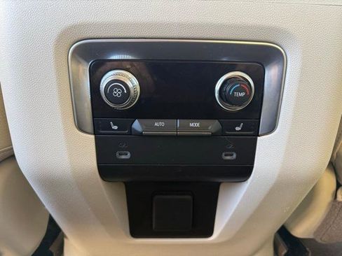 Used 2021 GMC Yukon Denali w/ Denali Premium Package image 48