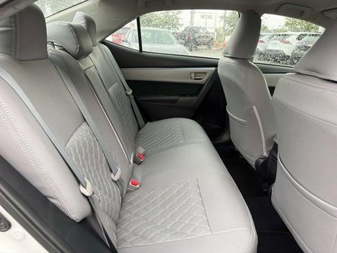 Used 2015 Toyota Corolla LE FWD image 19