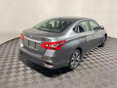 Used 2018 Nissan Sentra SL image 16