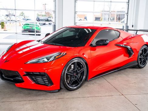 Used 2024 Chevrolet Corvette Stingray Coupe w/ Z51 Performance Package image 11