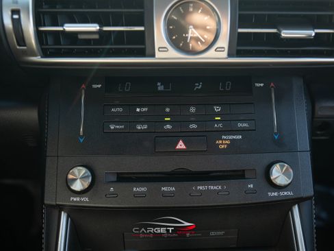 Used 2016 Lexus IS 200t image 34