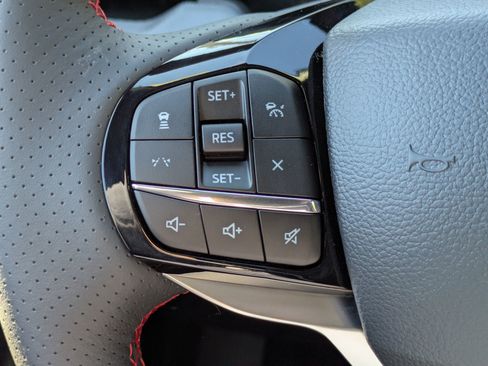 New 2026 Ford Explorer ST-Line w/ ST-Line Street Pack image 15