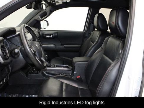 Used 2019 Toyota Tacoma TRD Pro w/ Desert Air Intake Package AWD/4WD image 13