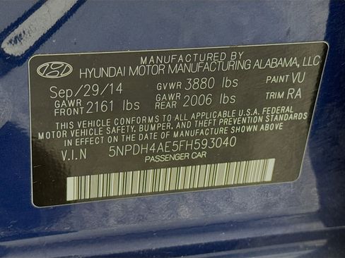 Used 2015 Hyundai Elantra SE w/ Option Group 02 FWD image 29