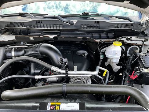 Used 2020 RAM 1500 Warlock AWD/4WD image 32