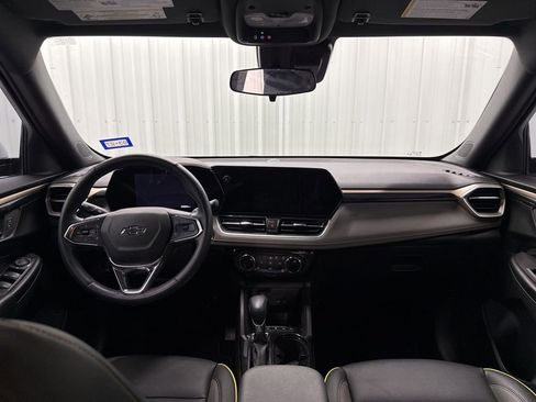 Used 2024 Chevrolet TrailBlazer ACTIV w/ Driver Confidence Package AWD/4WD image 14