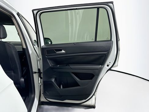 Used 2019 Volkswagen Atlas SE image 30