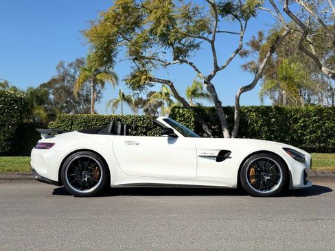 Used 2020 Mercedes-Benz AMG GT R image 8