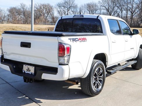 Used 2020 Toyota Tacoma TRD Sport image 13
