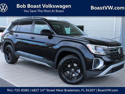 New 2025 Volkswagen Atlas Peak Edition SE