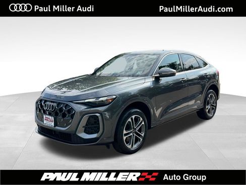 Used 2025 Audi Q5 Premium w/ Convenience Package AWD/4WD image 1