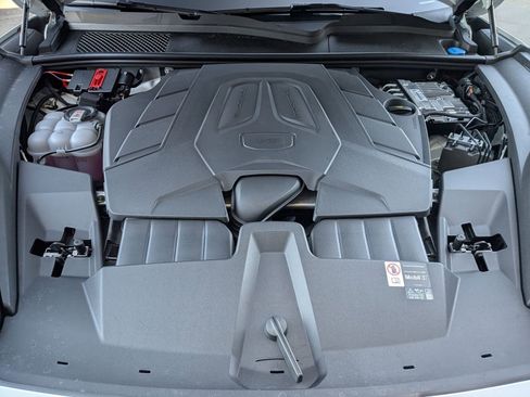 New 2026 Porsche Cayenne image 28