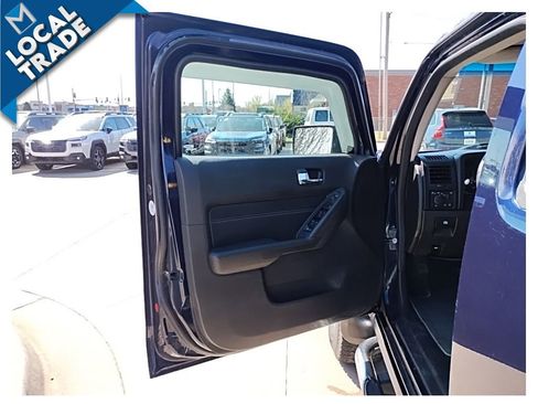 Used 2008 HUMMER H3 Luxury image 11