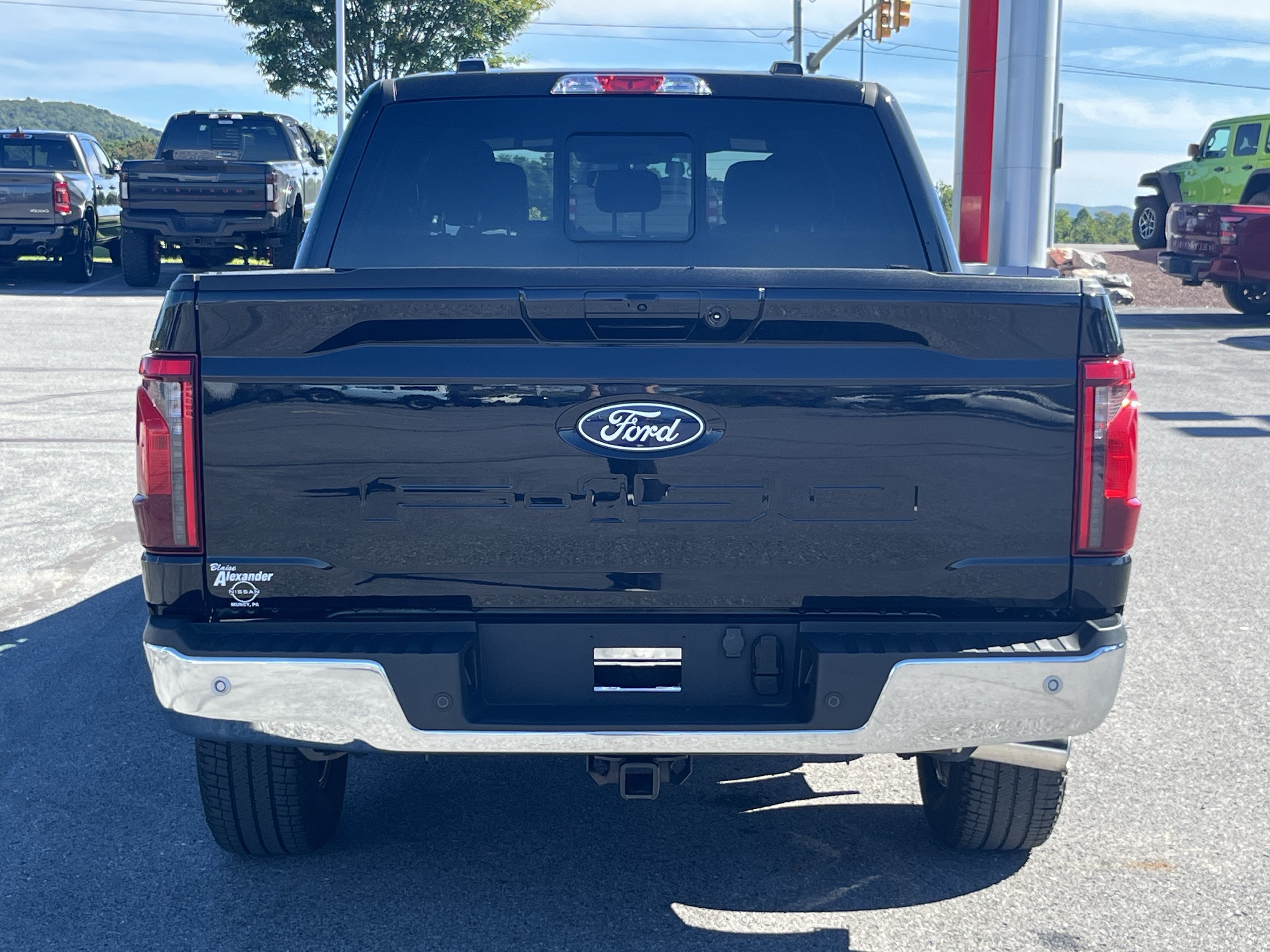 Used 2025 Ford F150 XLT w/ Equipment Group 302A MID AWD/4WD image 4