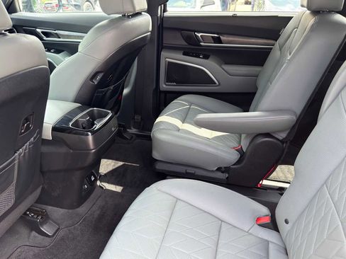 Certified 2023 Kia Telluride SX Prestige X-Line AWD/4WD image 32