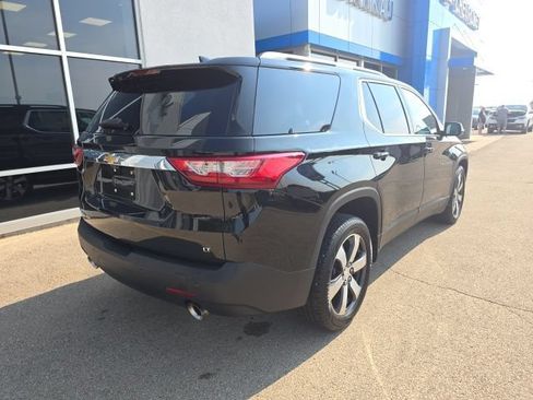 Used 2019 Chevrolet Traverse LT w/ LT Premium Package AWD/4WD image 7
