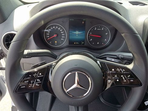 New 2025 Mercedes-Benz Sprinter 2500 image 9