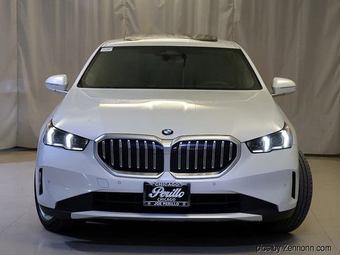 Used 2024 BMW 530i xDrive image 5