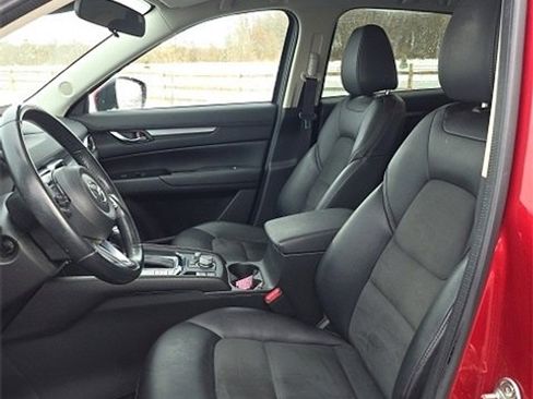 Used 2019 MAZDA CX-5 Touring image 9