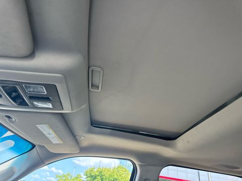 Used 2017 RAM 1500 Laramie w/ Convenience Group AWD/4WD image 18