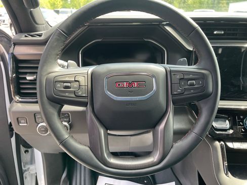 Used 2025 GMC Sierra 1500 AT4X AWD/4WD image 17
