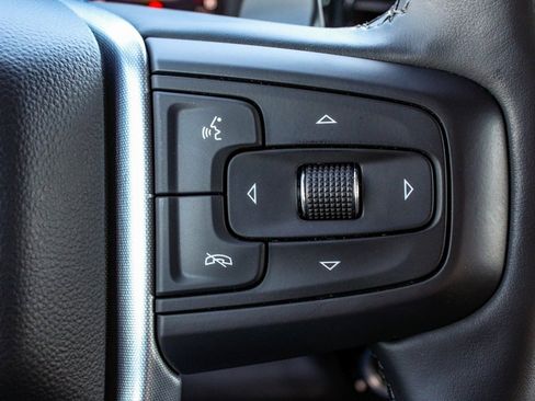 Used 2025 GMC Sierra 1500 Elevation image 28