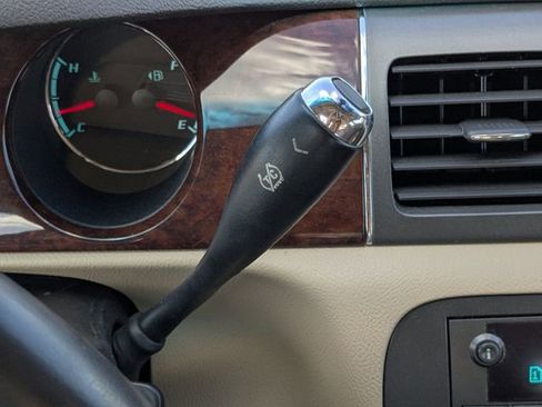 Used 2011 Buick Lucerne CXL w/ Driver Confidence Package image 17