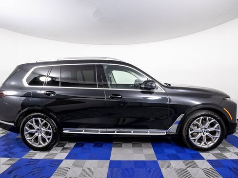 Used 2024 BMW X7 xDrive40i image 4