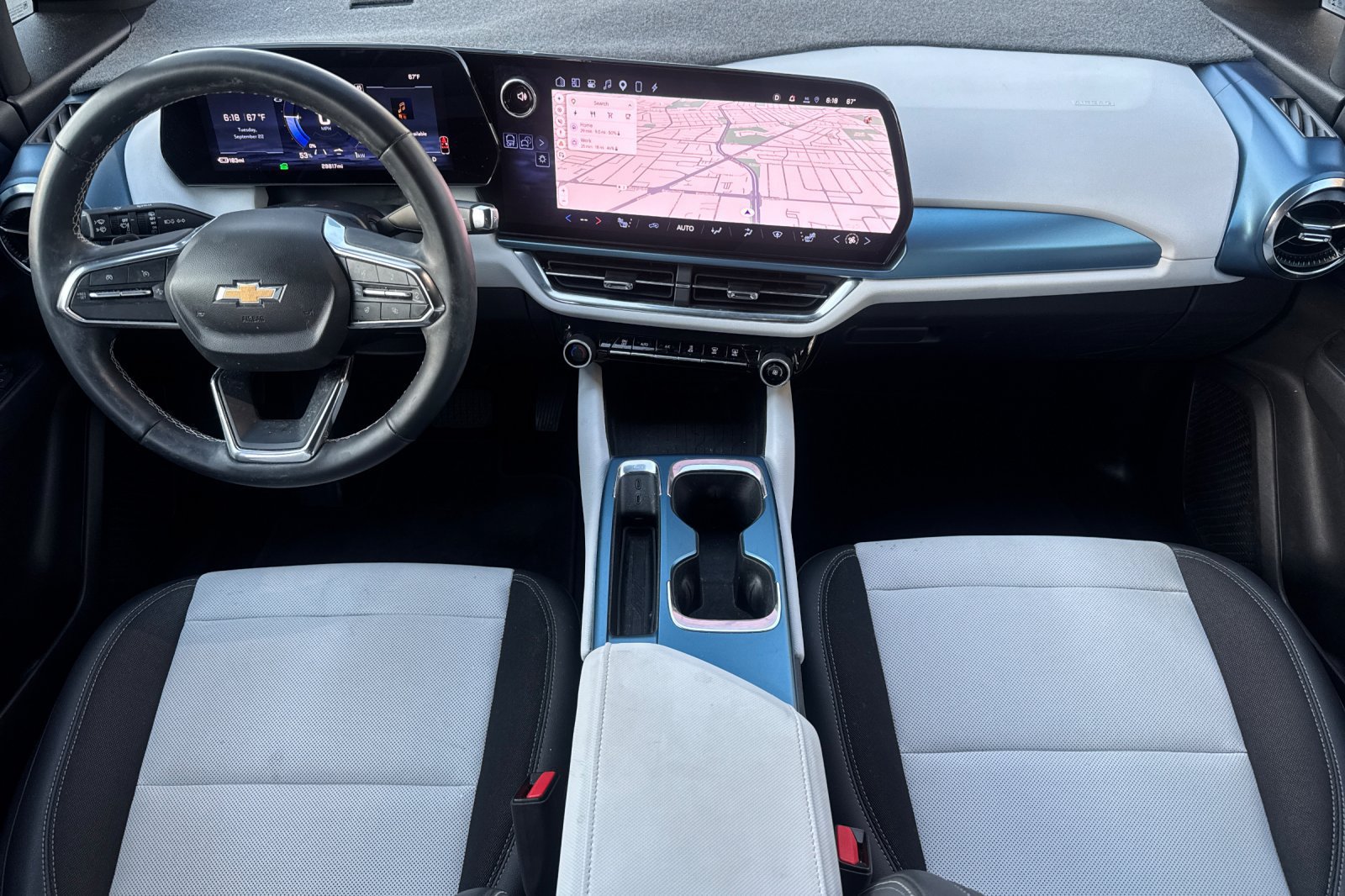 Used 2024 Chevrolet Equinox EV LT FWD image 16