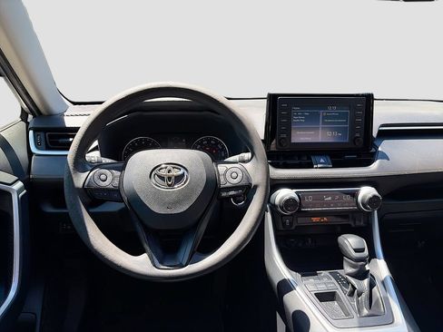 Used 2019 Toyota RAV4 XLE FWD image 22